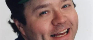 Komikern Ulf Larsson död
