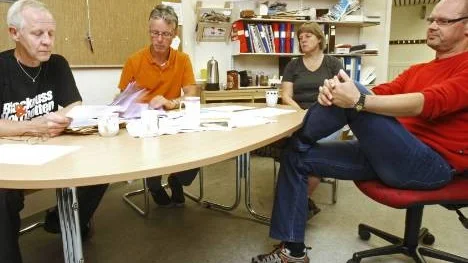 "Sannolikt kommer vi inte kunna ta in nybörjare i musikskolan i år. Det innebär 90 elever som inte kommer få instrumentundervisning", säger Börje Andersson, Gunnar Ullberg, Maria Andersson och Magnus Wiklund.