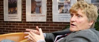 "Låt Piteborna folkomrösta om resecentrat"
