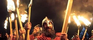 Historien kryllar av lögner