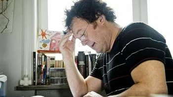 ROMAN I HÖST. Fredrik Ekelund ställer barnets perspektiv mot den vuxnes i Fadevår, tack för ljuset.
