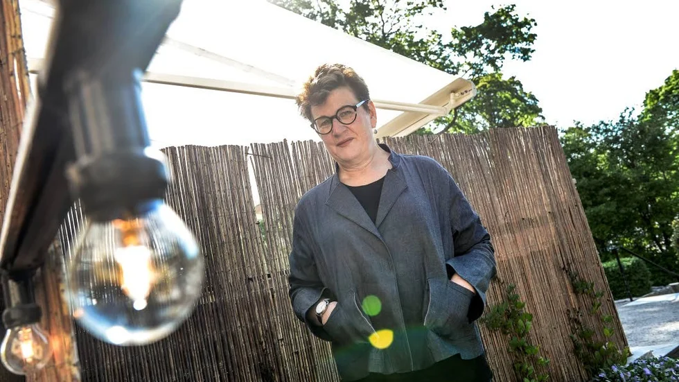 Rädsla. "Jag har en teori att om man slutar att vara rädd för att skriva, för att det inte ska bli bra, så förlorar skrivandet något", säger Meg Rosoff, årets Alma-pristagare.
