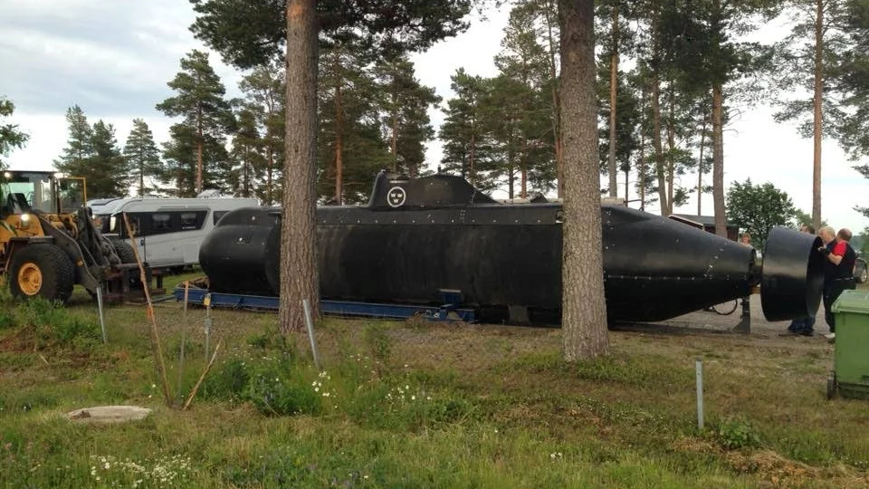 Sommargäst. Under onsdagen checkade Spiggen in på Töre camping.