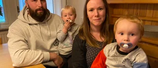 Elis, 3, har ovanliga sjukdomen – två års kamp att hitta orsaken • Mamman: "Har varit en konstant oro"