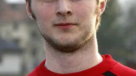 Jens Hedström gjorde båda målen för Piteå mot Infjärden.