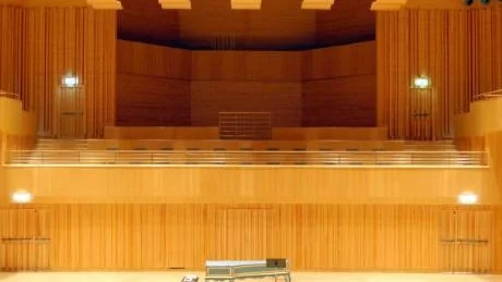 förberett. I utrymmet ovanför läktaren är det förberett för en orgel. Inom tre år ska den vara på plats, ett bygge som kommer att kosta cirka 30 miljoner.Foto: Stina Brolin Bergman