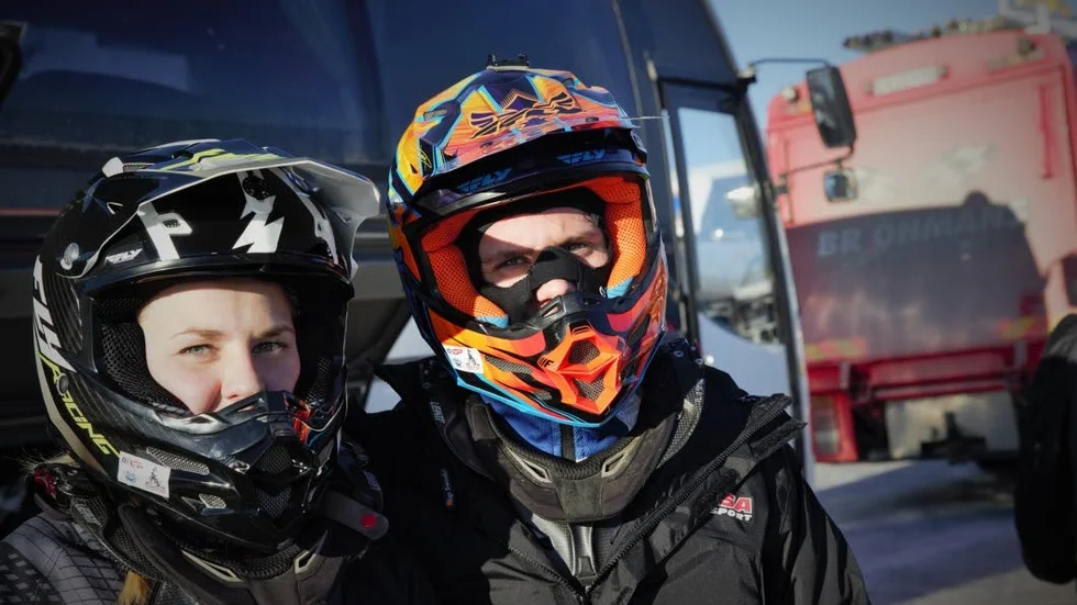 Elina Öhman och Petter Nårsa.