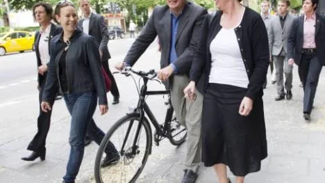 Mona Sahlin, Maria Wetterstrand och Lars Ohly undertecknade i förra veckan ett kontrakt i 14 punkter med Sveriges unga.