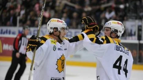 Joakim Lindström var kung på plan när Skellefteå besegrade Modo. Jocke gjorde två mål och två assist.