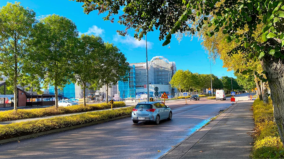 Snart börjar kommunen bygga den nya rondellen på Doktor Westerlunds gata. Den ska vara klar till våren då Ica-butiken öppnar i det nya bostadsområdet söder om gatan.