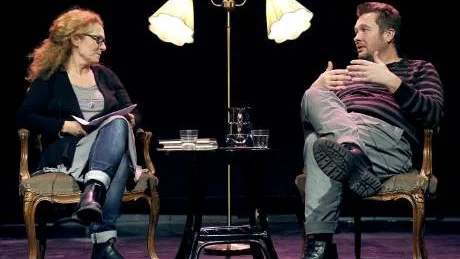 SAMTAL. Tillsammans med Marianne Söderberg tog författaren Kristian Lundberg publiken genom både lycka och sorg.