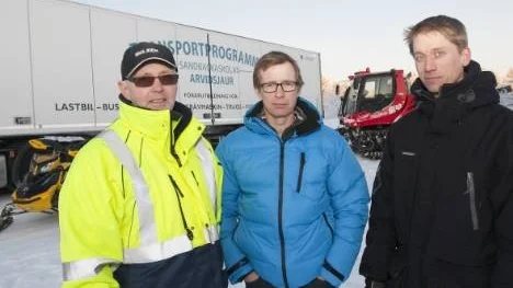 Billy Gustafsson, lärare, Peter Andersson, rektor, och Joachim Bergström, lärare, presenterar nya utbildningar på Sandbackaskolan i Arvidsjaur.