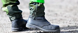 Så lyckas Försvarsmakten att själv öka officersbristen