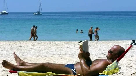 Många vill ha sol och värme till jul.