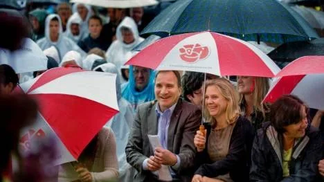 Om S ska kunna återvinna förtroende för jobbpolitiken måste full sysselsättning vara främsta målet även för den ekonomiska politiken. Magdalena Andersson och Stefan Löfven måste våga föra en avsevärt mer expansiv politik än man gör i dag.