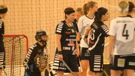 BITTERT. Emma Blomqvist och Tanya Ertürk var bra i IBK Boden men laget föll i förlängningen.