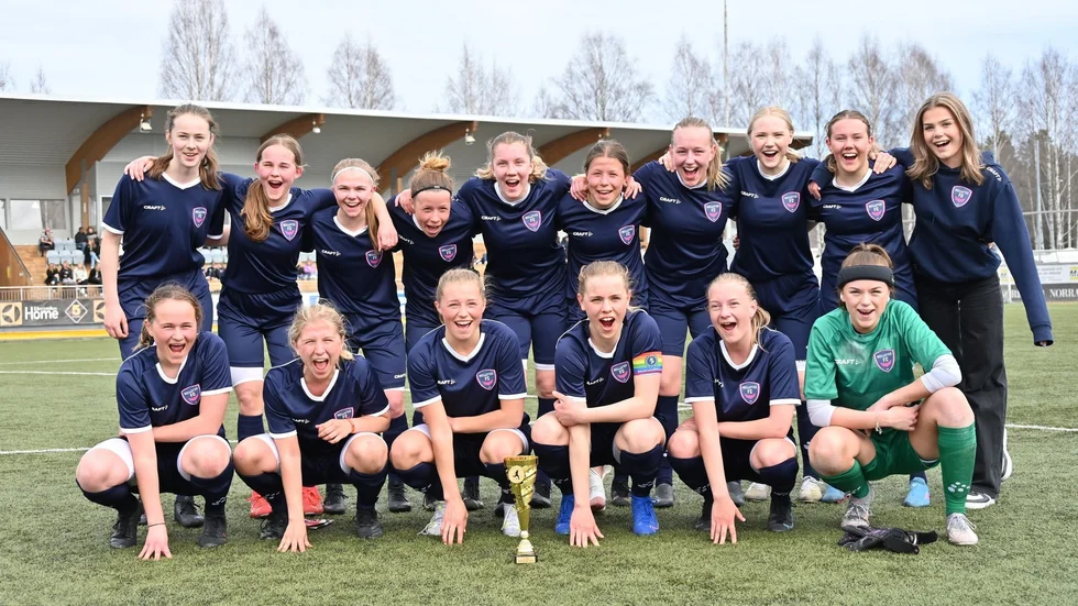 Skellefteå FC avslutar debutsäsongen med kval till division II och SM-slutspel för flickor 17.
