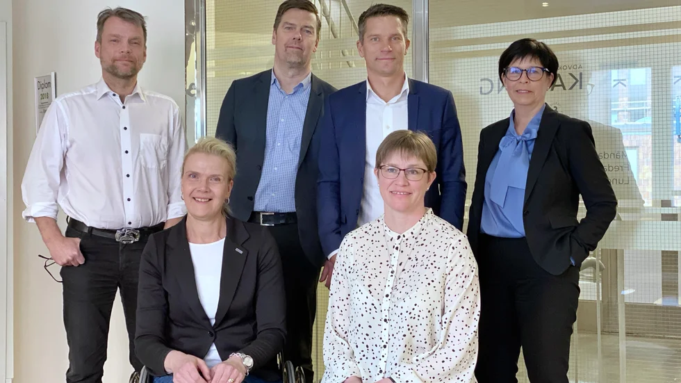 Jurygruppen består av (främre raden fr. v) Anna Edin, Gunilla Niska, (bakre raden, fr. v.) Peter Olofsson, Eric Eklund, Thomas Taavo och Ulrika Olausson. På bilden saknades Jan Berlin.