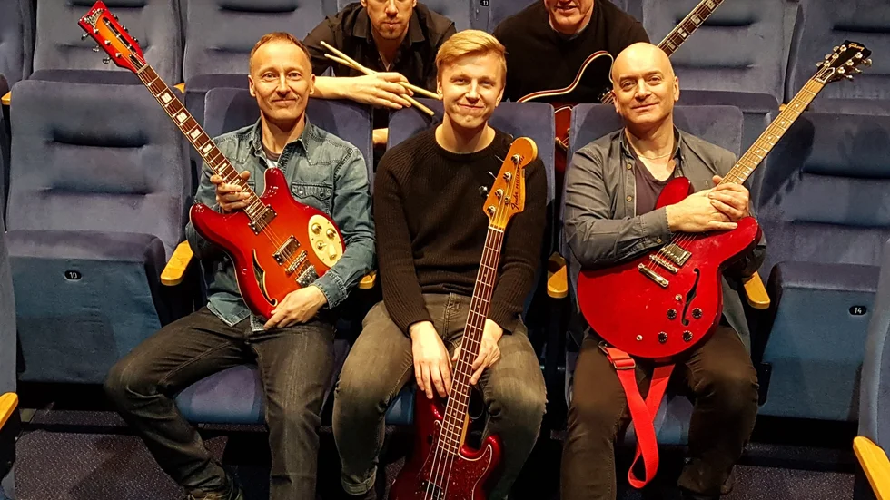 The Beat Band består av Henrik Cevert och
Pieter Hounslow på sång och gitarr,
Mats Eriksson på klaviatur och sång,
Filip Fjellström på trummor samt 
Danne Gullö på bas och sång.
