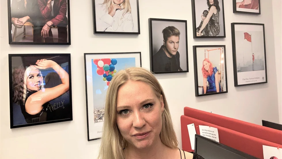 Clara Klingenström är redan flitigt prisat efter fjolårets genombrott. På torsdagen har hon chans på en grammis.