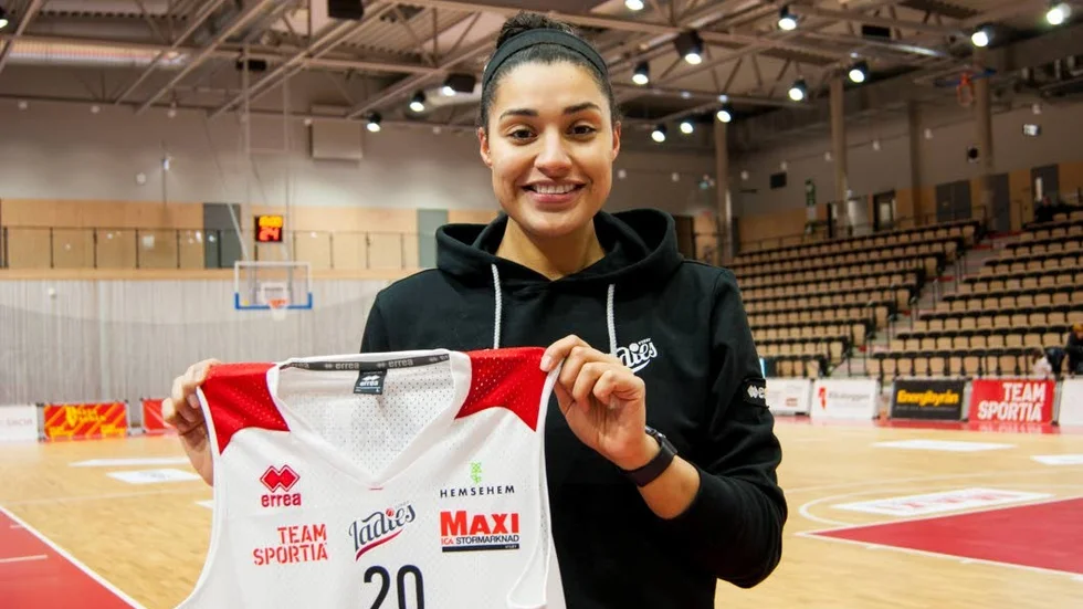 Visby Ladies värvar den OS-meriterade center/forwarden Dominique Allen. Hon gör debut för klubben under kvällens match mot Uppsala.