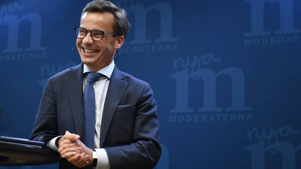 Vuxen? Moderatledaren vill att politiker ska bete sig vuxet, men det verkar inte vara något företrädare i hans parti tar efter.