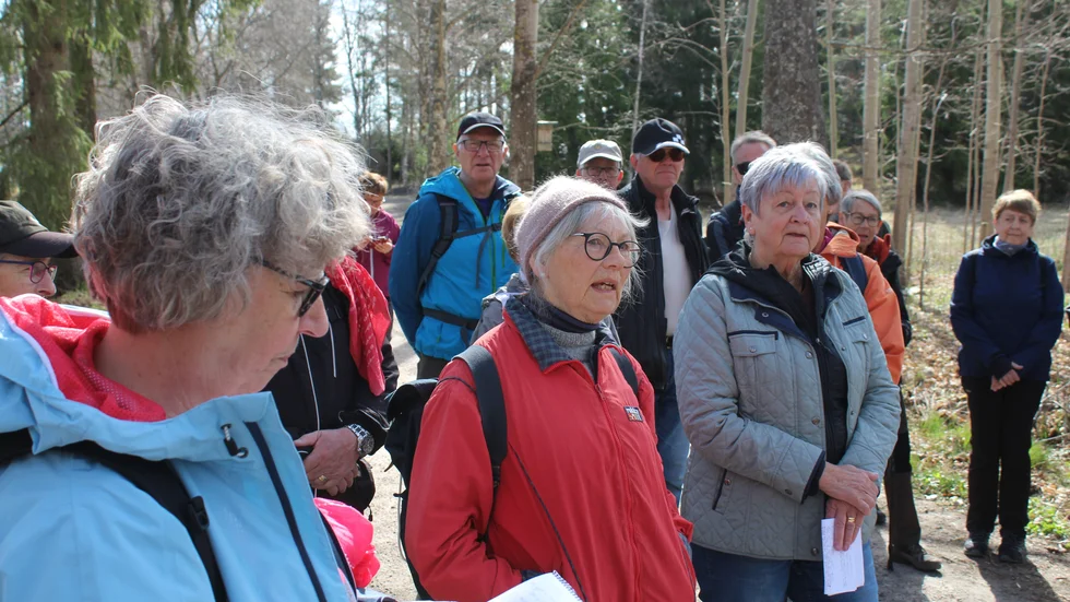 Eva Haraldsson, Barbro Landmark och Birgitta Hammar berättade om gamla tider i Borggård och Hällestad.