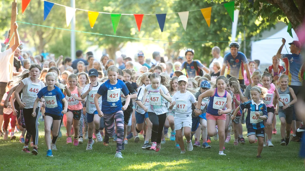 Marknadsloppet återuppstod i helgen. Bilden är dock tagen 2018, men det var lika mycket löpare nu som då.
