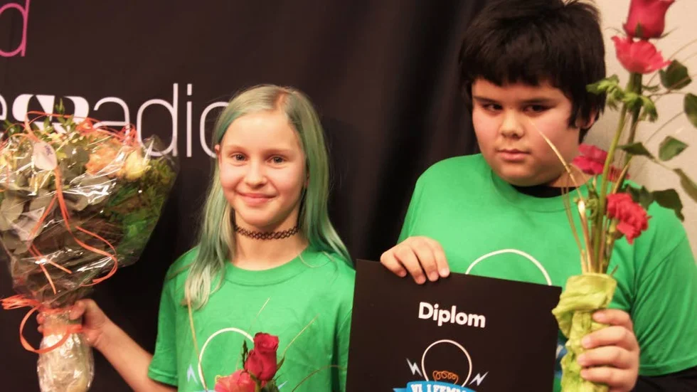 Bild från fjolårets Gotlandsfinal av Vi i femman. Solklintsskolan Nora Svensson och Jesper Srimark Fransson.