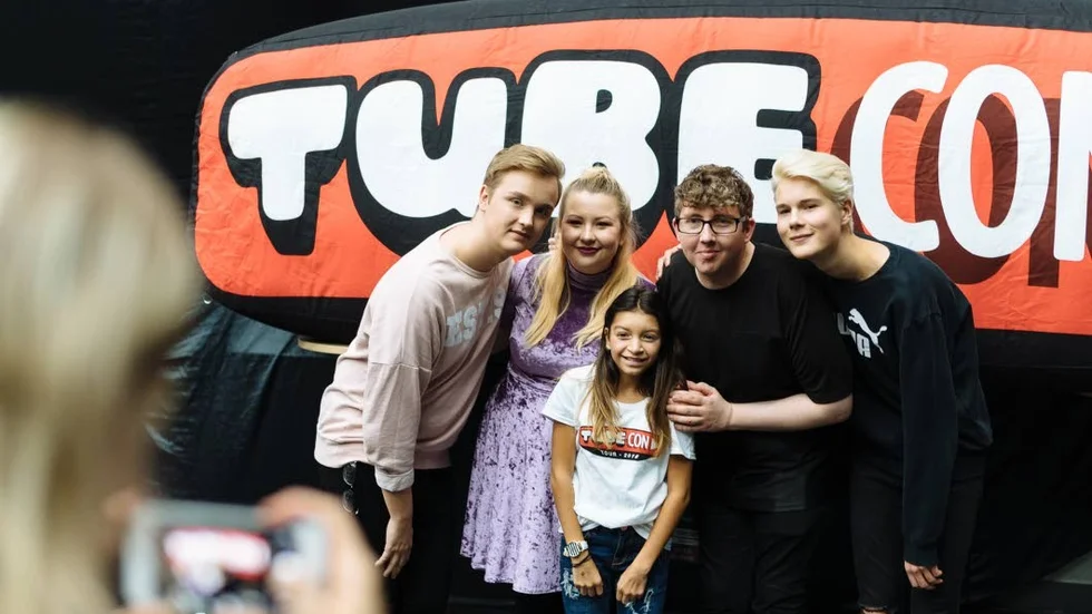 Meet&Greet med PojkenDrömmer, SaraSongbird, HejaInternet och Daniel H. Bild från Tubecon Helsingborg.