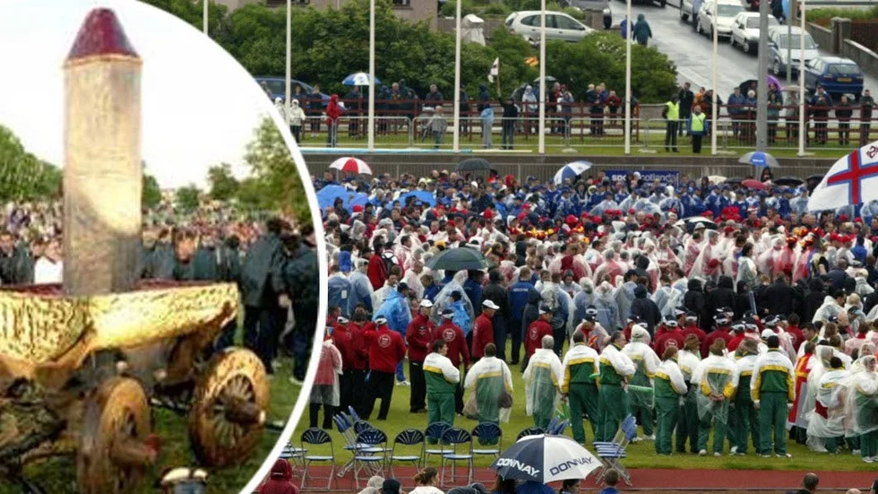 Island Games Shetland 2005. Lilla bilden: Fontänen från invigningen på Gotland 1999.