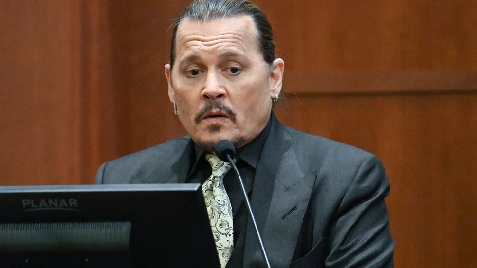 Johnny Depp vittnar i domstol om ex-hustrun Amber Heard.