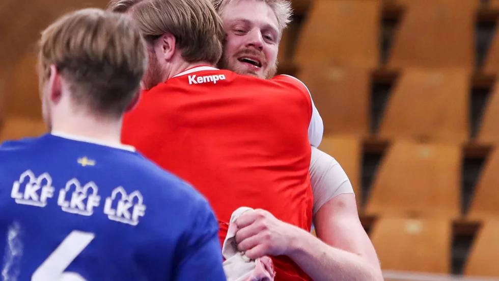 Patrik Tosteberg jublar efter häftiga avslutningen på karriären.