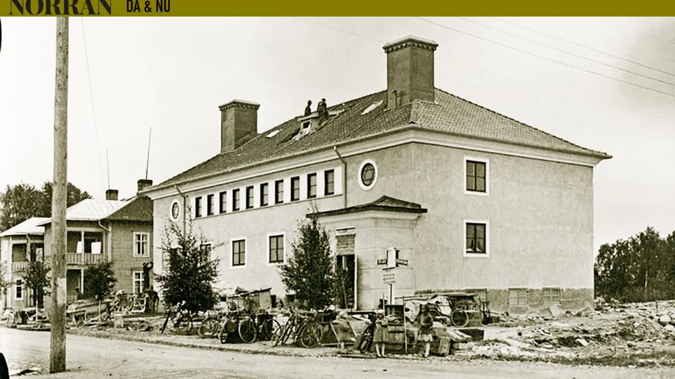 Badhuset på Storgatan under invigningsåret 1931. Det revs 1970 då Eddahallen invigdes.