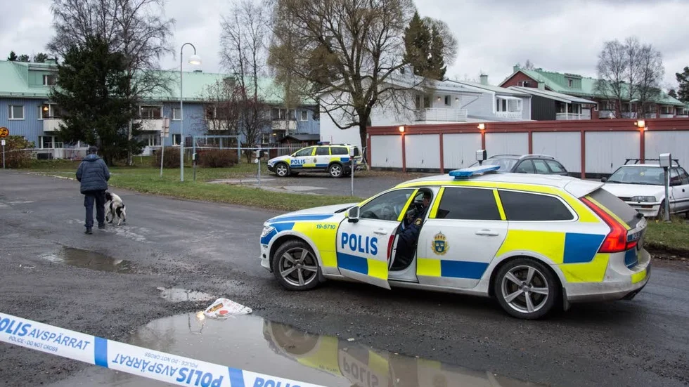 Stor insats. Det var i onsdags vid lunchtid som knivskärningen inträffade på bostadsområdet Hertsön. På fredagen ställs två män inför Luleå tingsrätt, misstänkta för försök till mord.