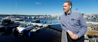 Ettans båthamn har lösningen på ö-bornas hamnproblem • Så stor är prisskillnaden mellan hamnarna
