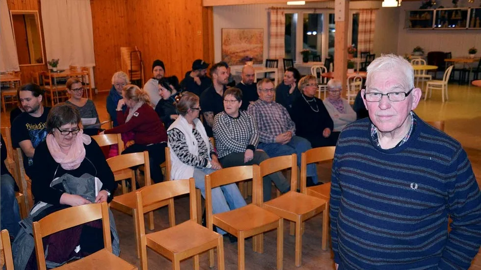 Skrivelse insänd. Nu har byaföreningen Björns Svarte, Buddbyns idrottsförening och Svartbjörnsbyns idrottsförening tillsammans undertecknat ett underlag för att behålla Perbackens förskola. " Vi vill inte att förskolan läggs ned", säger Carl-Lennart Persson, ordförande i Björns Svarte.