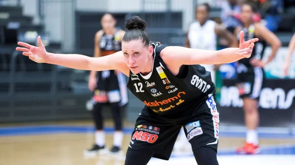 Laddad. "Det ska bli jätteskönt att slutspelet kommer igång", säger Luleå Basket-kaptenen Anna Barthold.
