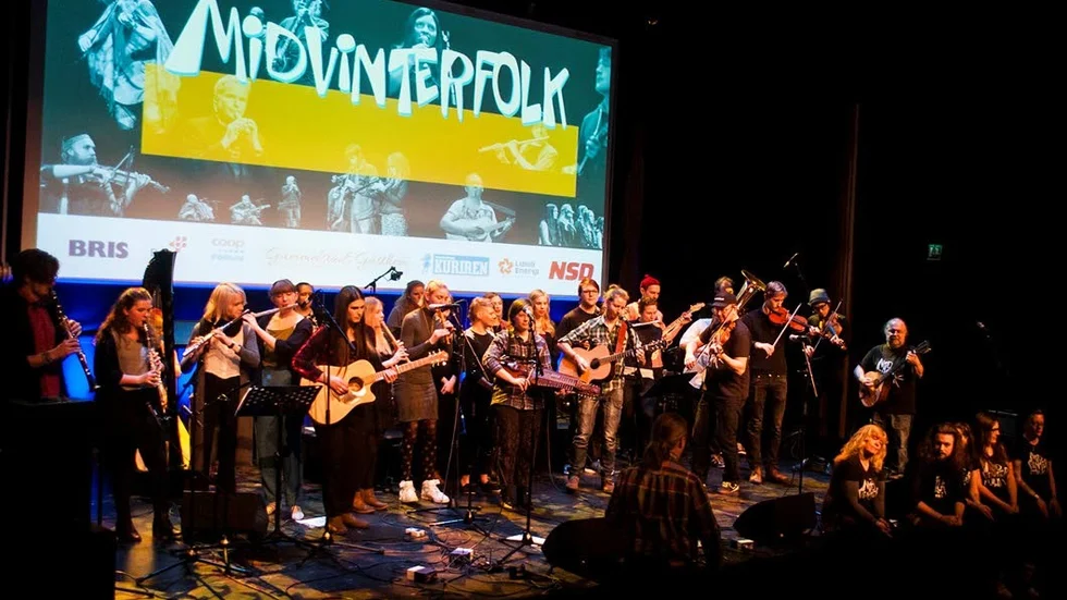 Folkmusik. I lördags hölls folkmusikfesten "Midvinterfolk" för åttonde gången .
