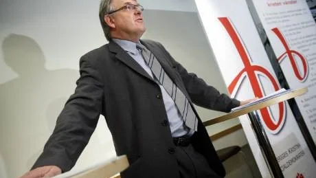 Peter Weiderud fällerut känselspröten.Foto: F Persson/SCANPIX