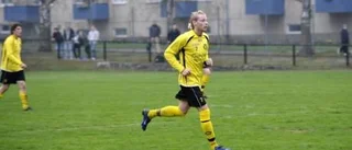 Leo Bäck blev hjälte i derbyt