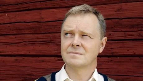 Olof Nimhed är Tjustbygdens kulturhistoriska förenings nya ordförande. Tilll årsskiftet lovar han att första bandet i trilogin om Västerviks historia ska vara klar. Han siktar också på att höja föreningens medlemsantal.