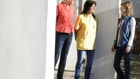 Carina Pettersson, Elisabeth Mathsén och Kristina Nilsson säger att Vapengränds hemtjänst gått plus sedan de blev en självstyrande enhet