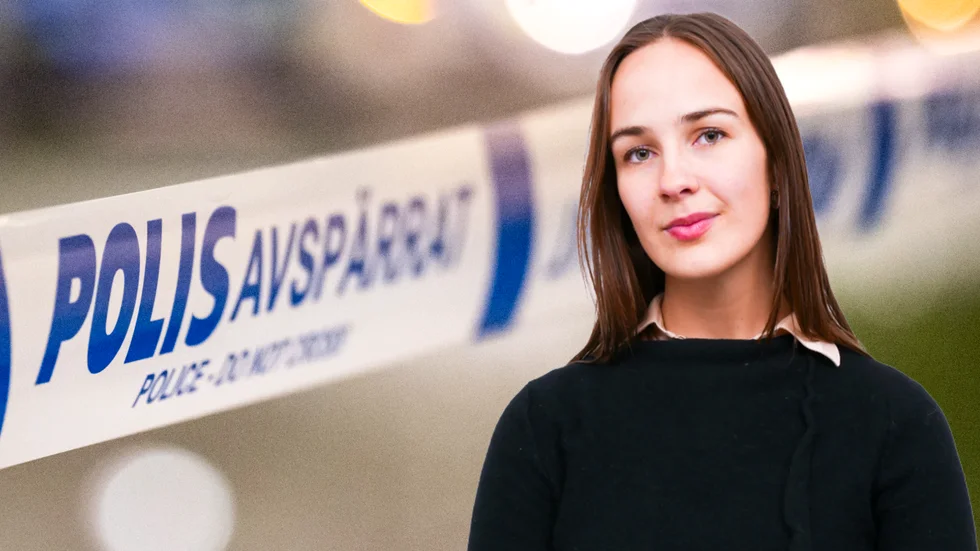 "Höstmörkret blandas med mörkret i nyhetsrapporteringen. Sprängningar, skjutningar och en lågkonjunktur som äter sig in i plånbok och själ", skriver NSD-krönikören och juristen Sonia Ericstam.