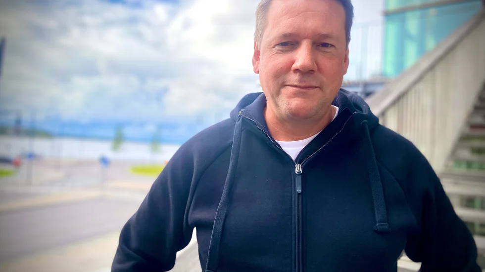 "Gängkriminaliteten är Sveriges största samhällsproblem", säger Tobias Baudin, partisekreterare för S och uppvuxen på Hertsön.  