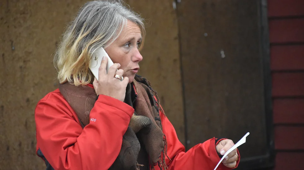"Vi fick information om vad som hänt innan tävlingen startade, jag blev uppringd av en person i depån när vi höll på med våra morgonbestyr inför racet, säger tävlingsledaren Beatrice Ågren Karlsson till Vimmerby Tidning.