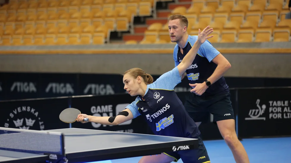 Linda Bergström och Mattias Falck blev det andra helsvenska paret genom tiderna som vann titeln i mixeddubbel på Soc.