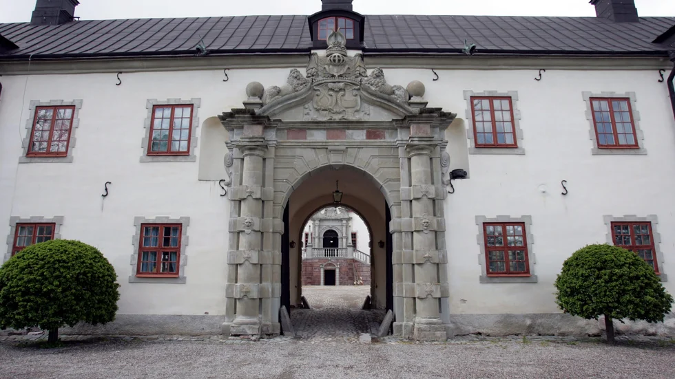 TIDÖ. På Tidö slott spelades en gång i tiden SVT:s dramaserie Riket in - men förra hösten var det skådeplatsen för en helt annan typ av maktspel.