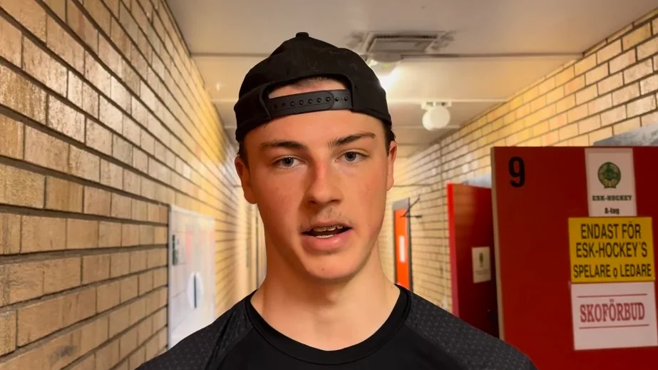 Adam Wagner blev matchens lirare i ESK och berättar om sitt "turmål". Han försökte hitta Edwin Wiklund men styrningen satt direkt istället.