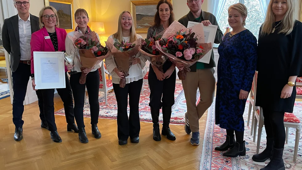 Från vänster till höger: Fredric Genberg, vd Almi Nord, verksamhetsansvarig Anna Engström, Nyföretagarcentrum Nord, vinnare Årets Mentor Starta Anna Lundqvist, Complete Consulting Sweden, nominerande adept Sofia Larsson, Peace Love Joy, Anneli Selberg, Kroppsbalans i Luleå, Niclas Wikström, Oh My Interactive, landshövding Lotta Finstorp, Ann Murugan, rådgivare Nyföretagarcentrum Nord.